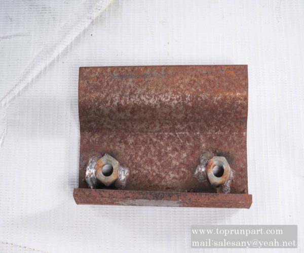 A820101342394 Hood lock mounting seat SY310C1.1.6.6.1-13