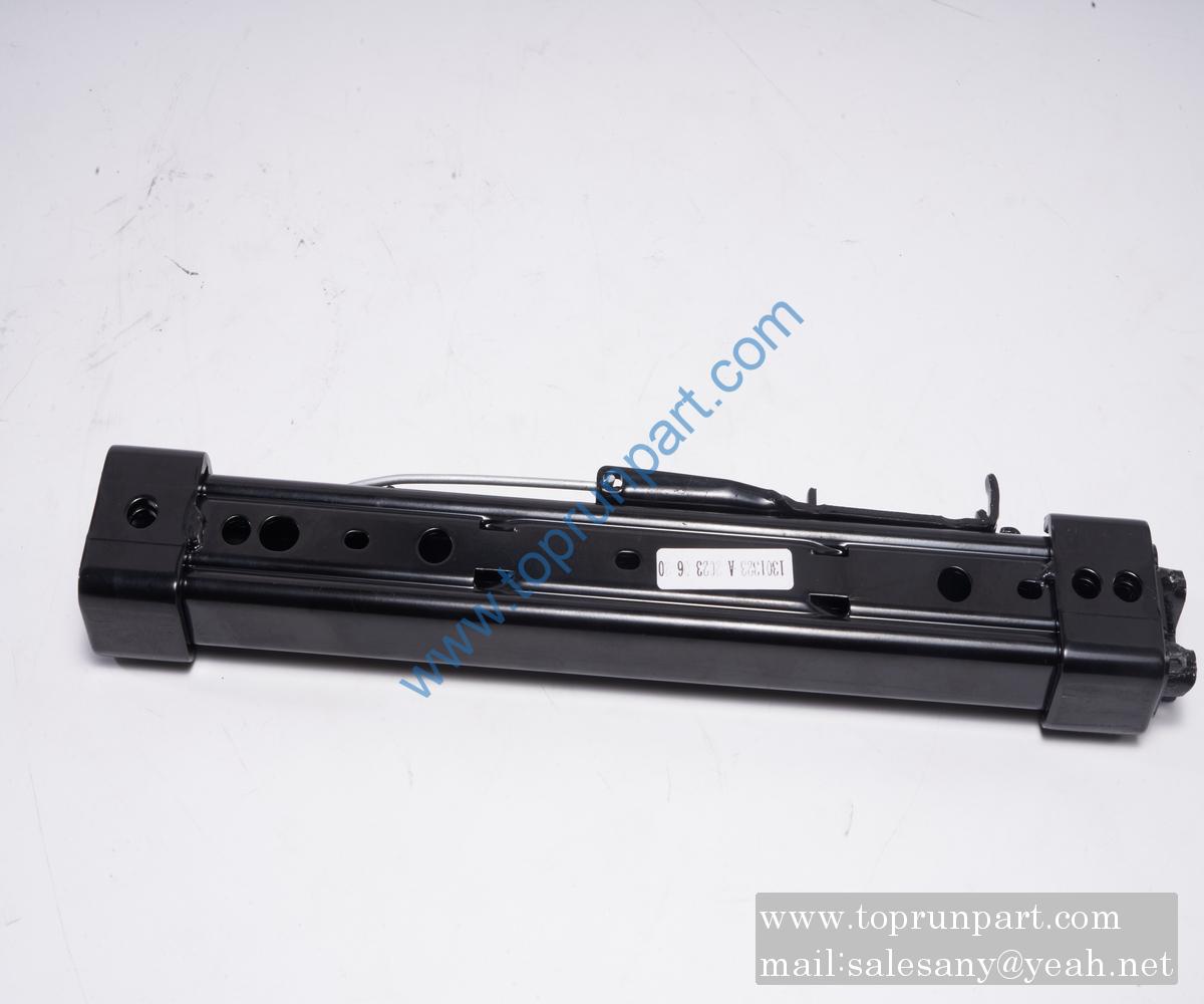 60313915 Seat left rail 1301323 SANY