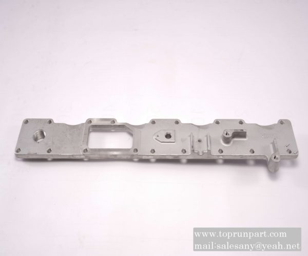 3976716 Intake manifold cover C3976716
