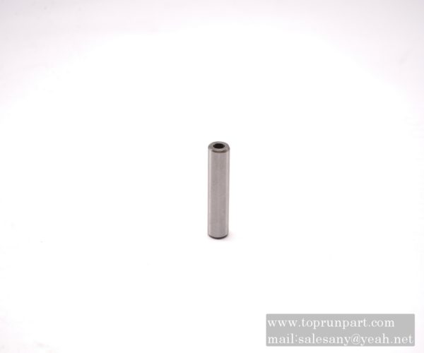 4934063 Inlet and exhaust valve guide C4934063