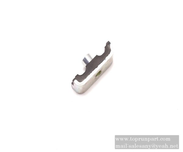 8-97330119-3 Pipe clamp  897330-1193 8973301193