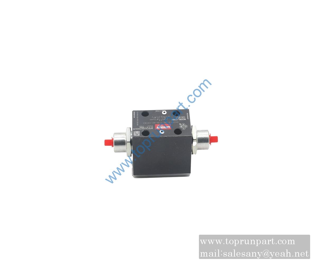 B220400000111 Hydraulic control reversing valve DG3V-3-2N-7-B- SANY