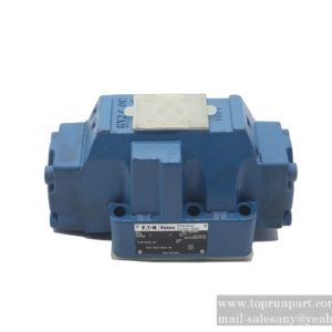 B220400000114 Hydraulic control reversing valve DG3V-8-2C- SANY