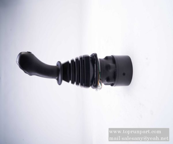 B220401000445 pilot valve TH40KC1283 L (left) SANY