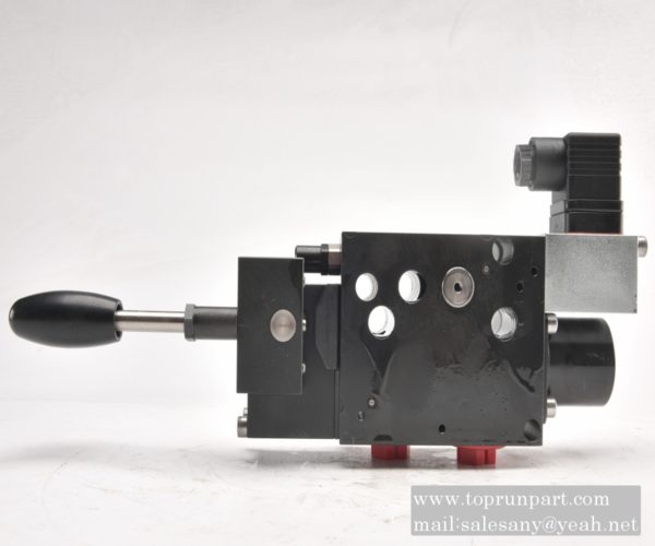 B220401000505 Rotary reversing valve core SL3-42H-80/80 SANY
