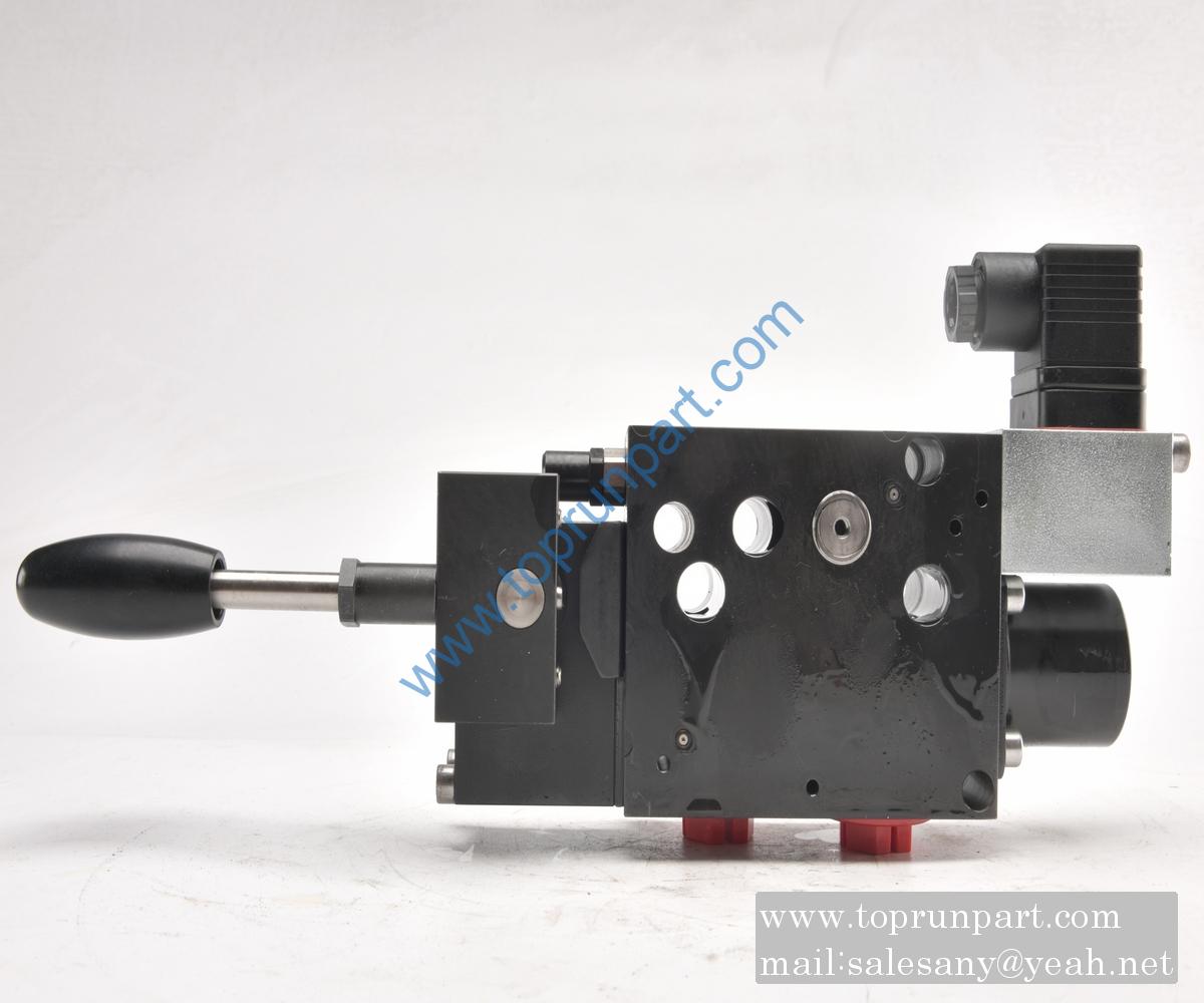 B220401000505 Rotary reversing valve core SL3-42H-80/80 SANY