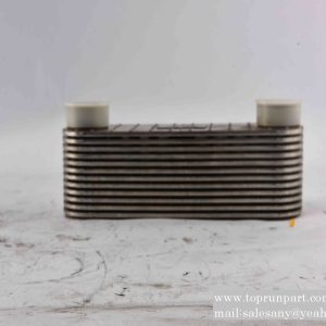 B229900002521 Engine oil radiator 4209930 04288126 SANY