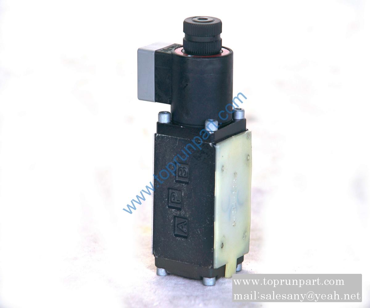 A220402000069 Solenoid Reversing Valve SDHI-06312A-X24DC SANY parts